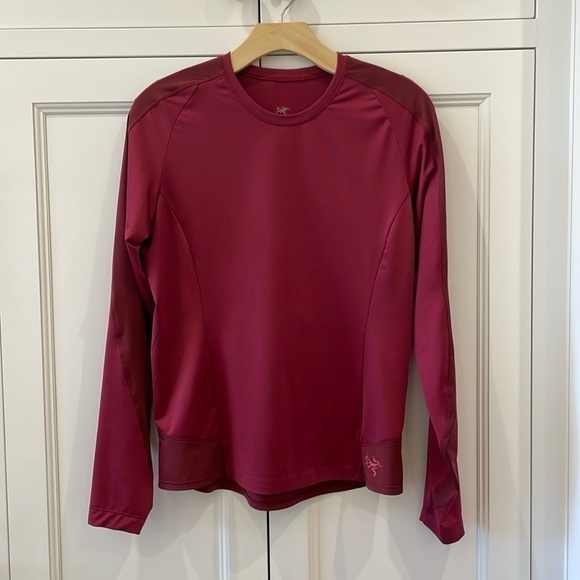 Arc’Teryx Burgandy/Wine Color Base Layer Long Sleeve Top—BEAUTIFUL!!  EUC— M - Picture 1 of 9